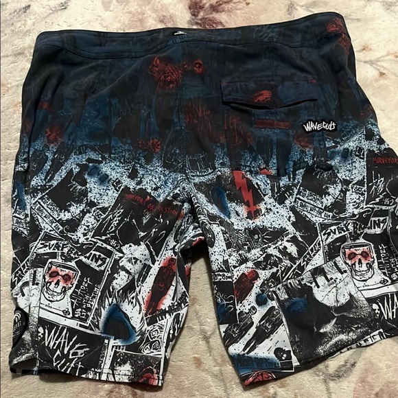 O'Neill Black and Red Board Shorts with Dynamic Design - Picture 2 of 6